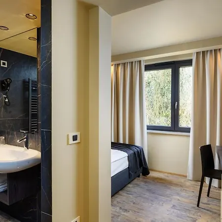Hotel Jama - Cave Park