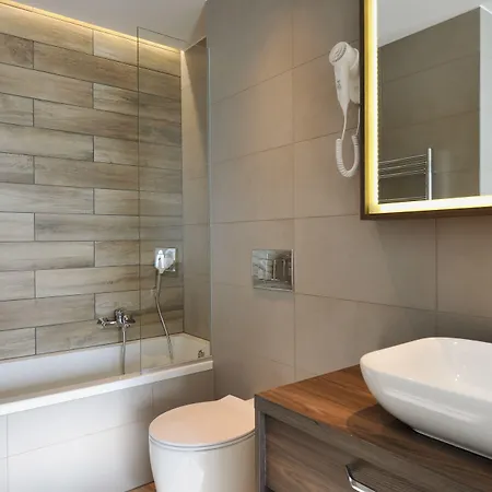 Jama - Cave Park Hotel 4*