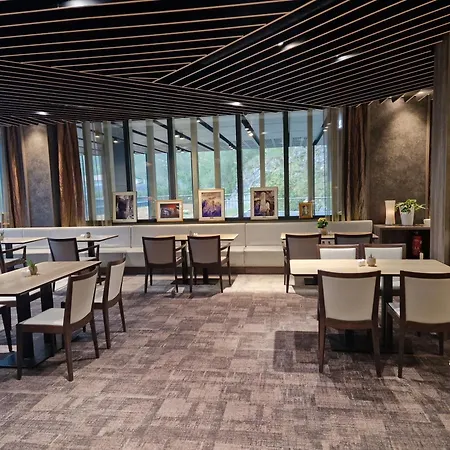 贾马酒店 波斯托伊纳
