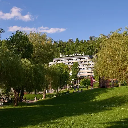 Hotel Jama - Cave Park