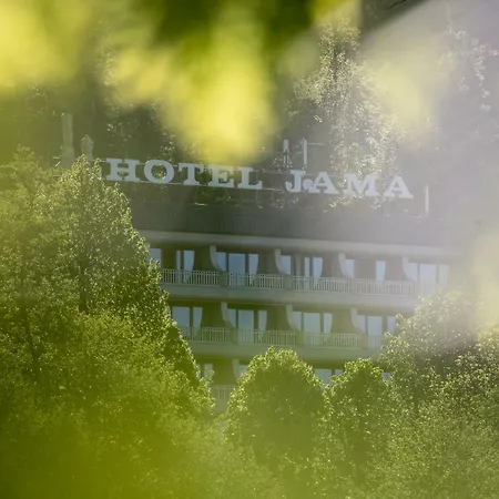 Jama - Cave Park