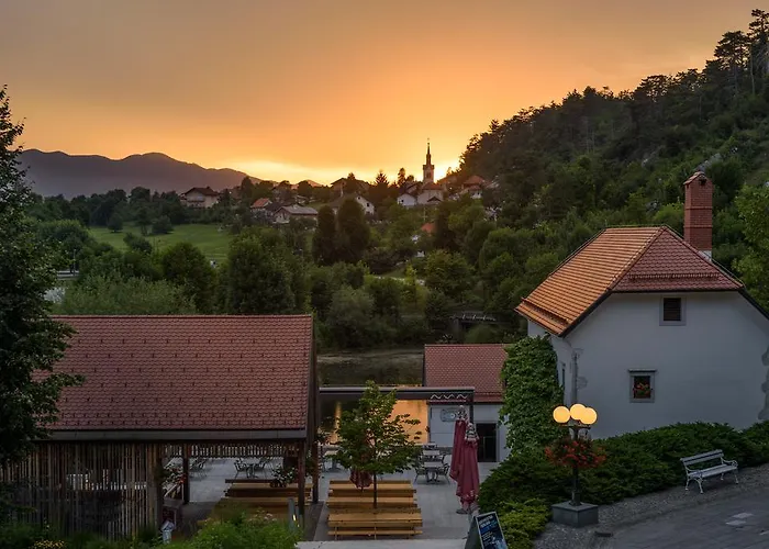Hotel Cave Jama Postojna